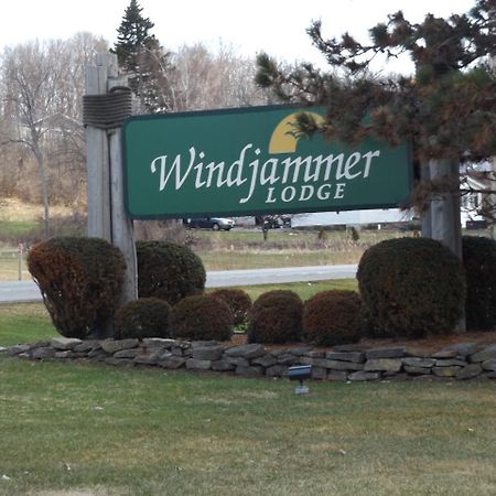 Windjammer Lodge Ogdensburg Extérieur photo