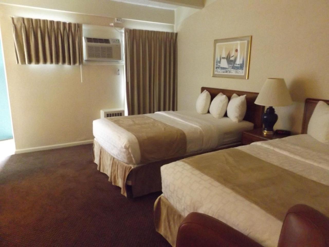 Windjammer Lodge Ogdensburg Extérieur photo